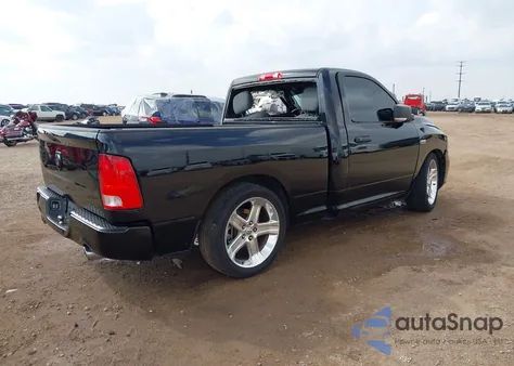 2013 Ram 1500 Express z USA, uszkodzony, nr VIN 3C6JR6AT0DG561331